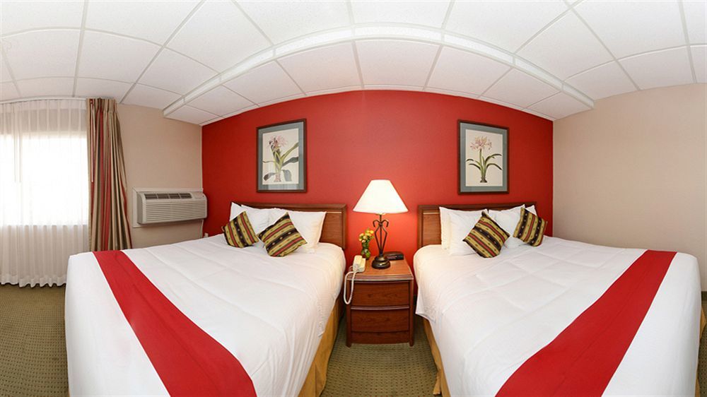 Ramada By Wyndham Downtown Hotel