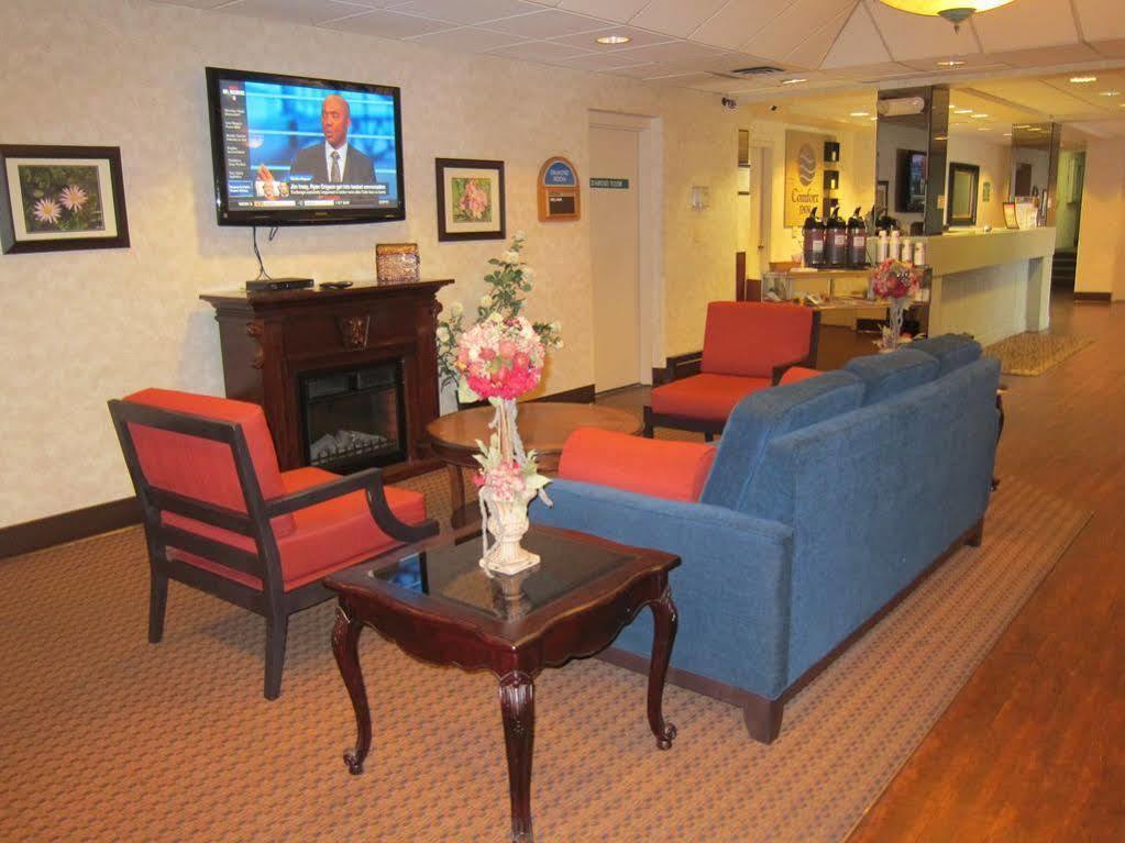Ramada By Wyndham Downtown 3*
