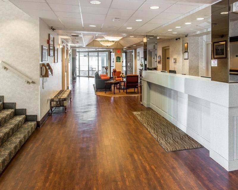 Ramada By Wyndham Downtown Hotel Spokane