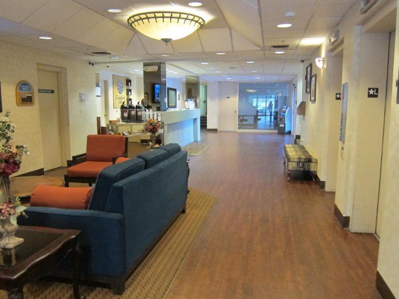 Ramada By Wyndham Downtown Hotel Spokane