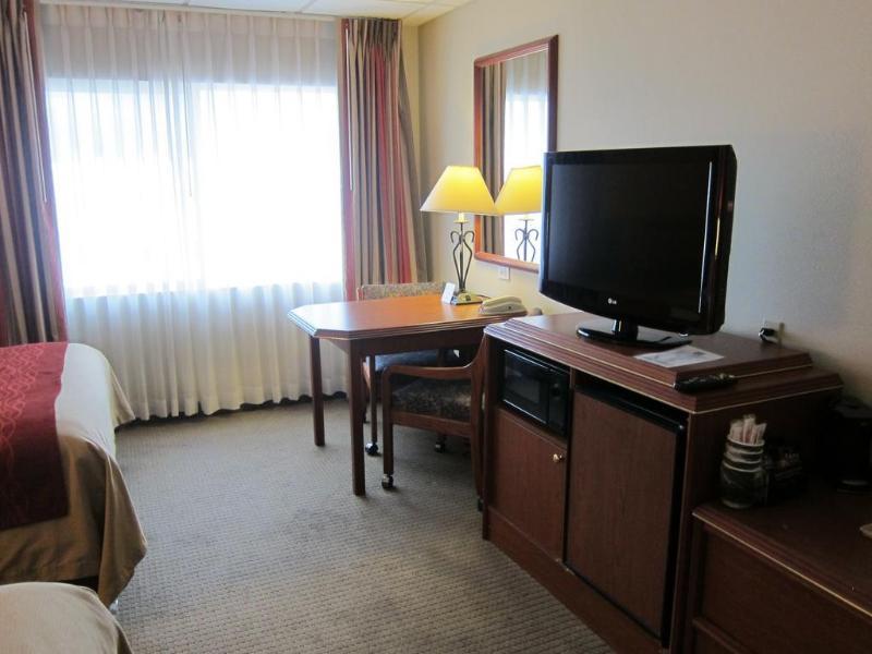Ramada By Wyndham Downtown Hotel Spokane