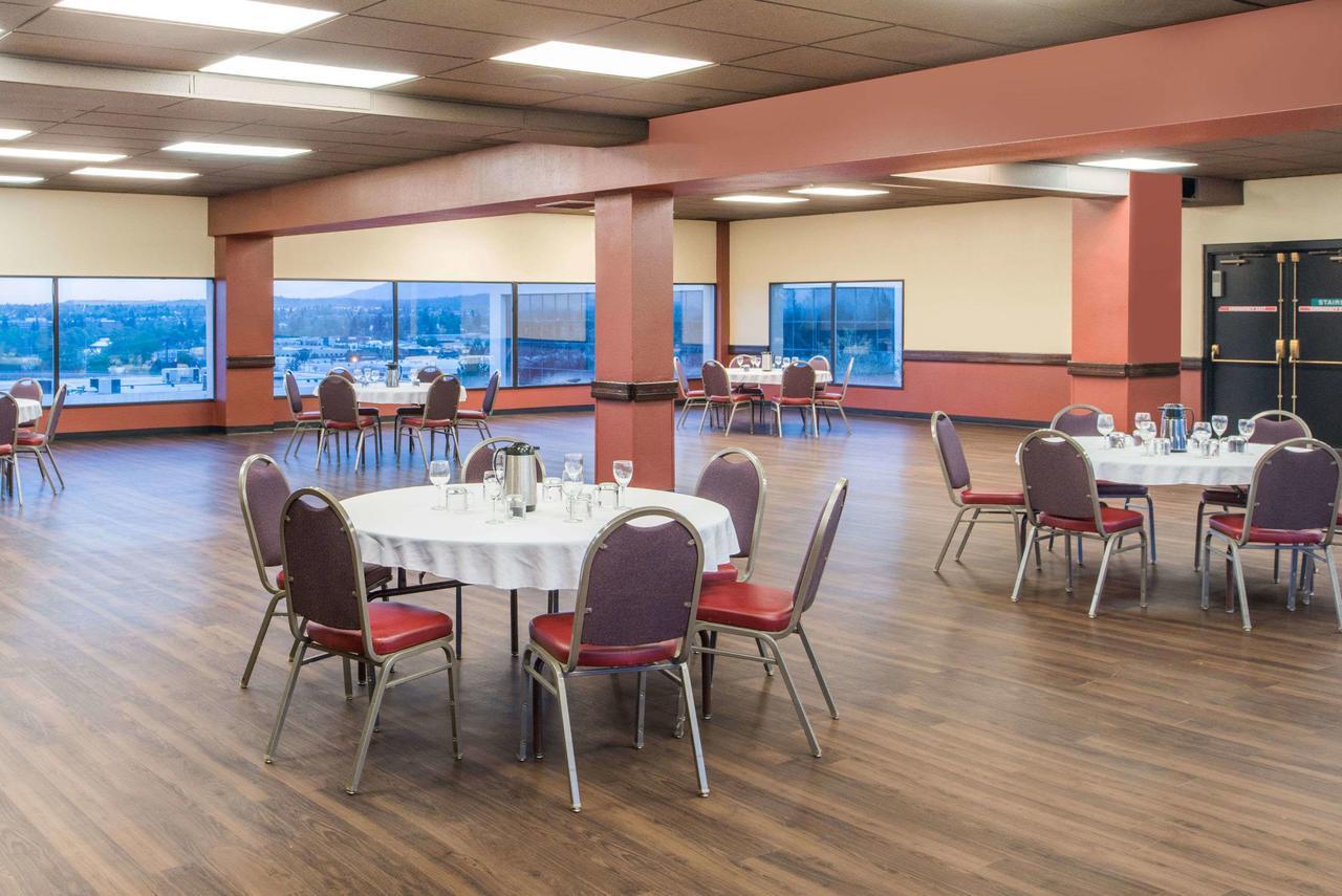 Hotel Ramada By Wyndham Downtown 3*